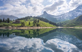 The Bannalpsee Hike, moulins scenery of an alpine lake