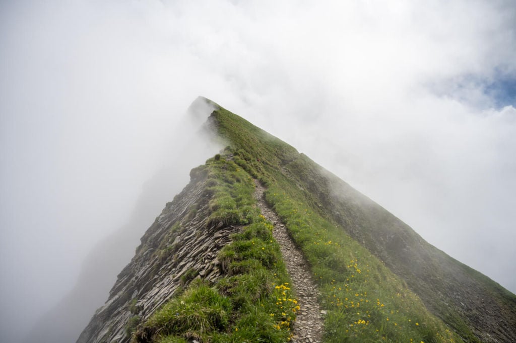 The ridge trail on the Brienzer Rothorn