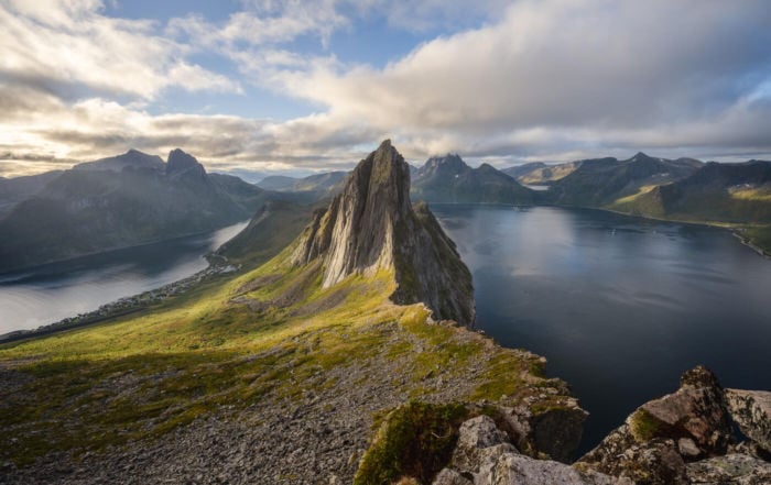 Segla shortly after Sunrise