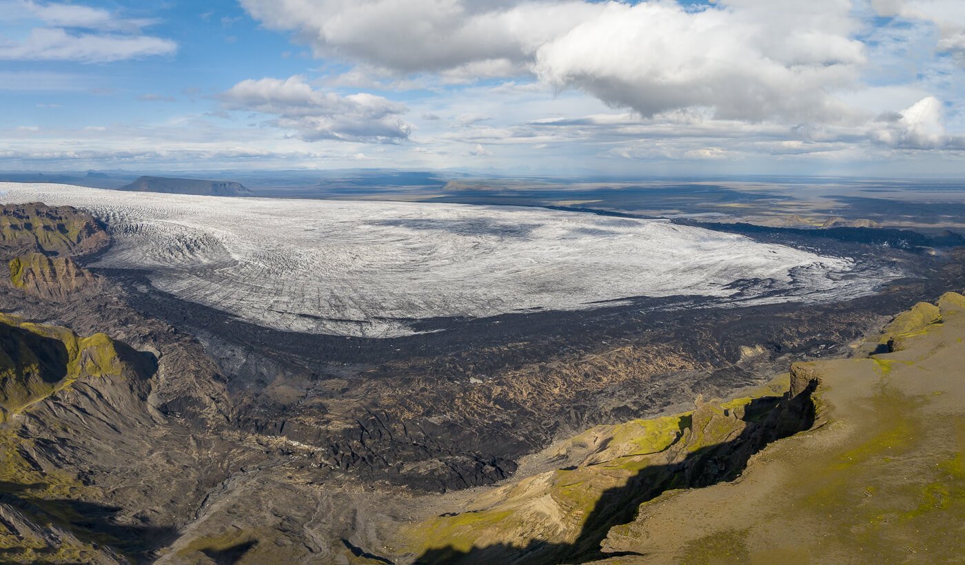 View of Kötlujökull from a hiking trail in Thakgil.