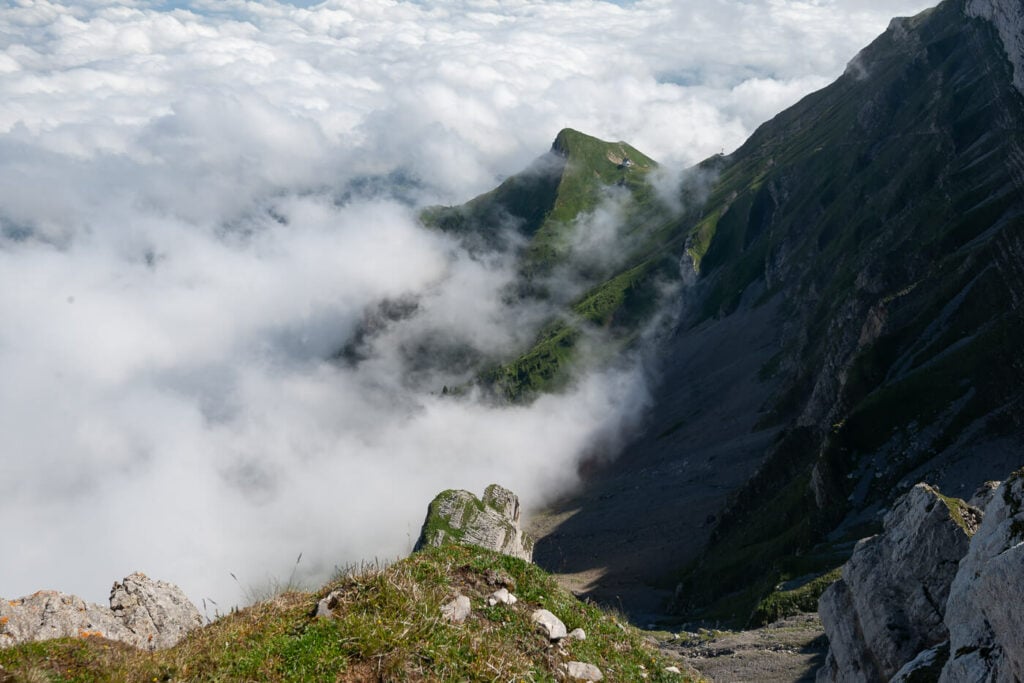 The Klimsenhorn and Klimsenkapelle above the clouds, from the tomlishorn