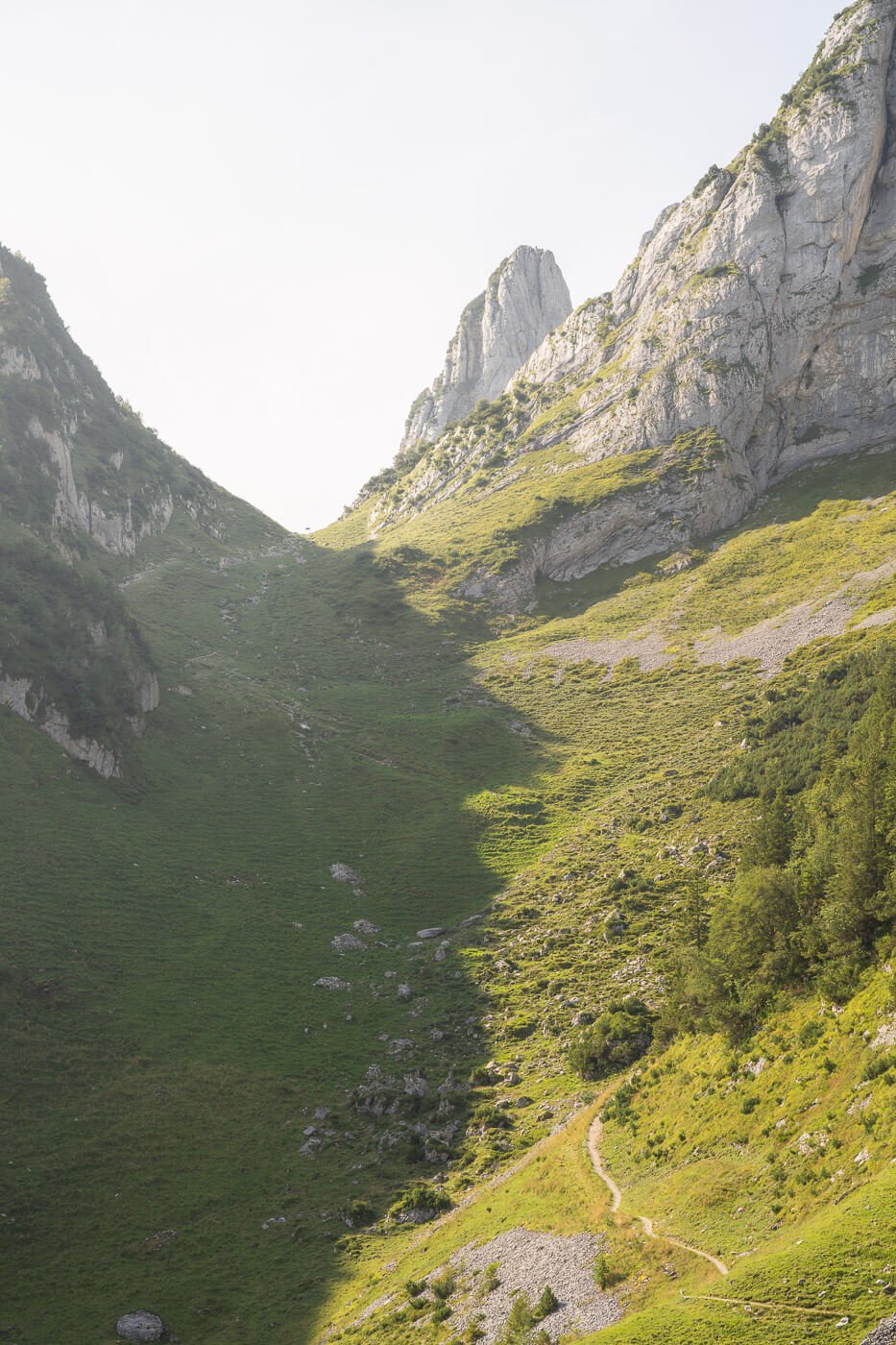 View of the hiking trail connecting Fählensee to Saxer Lücke