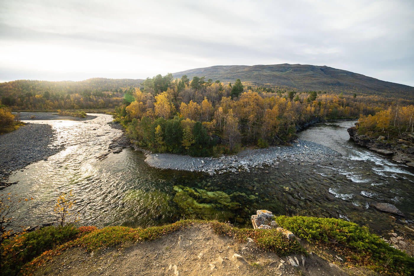 View of the Abiskojokk river from the meditation point on the Njakajaure Trail Hike