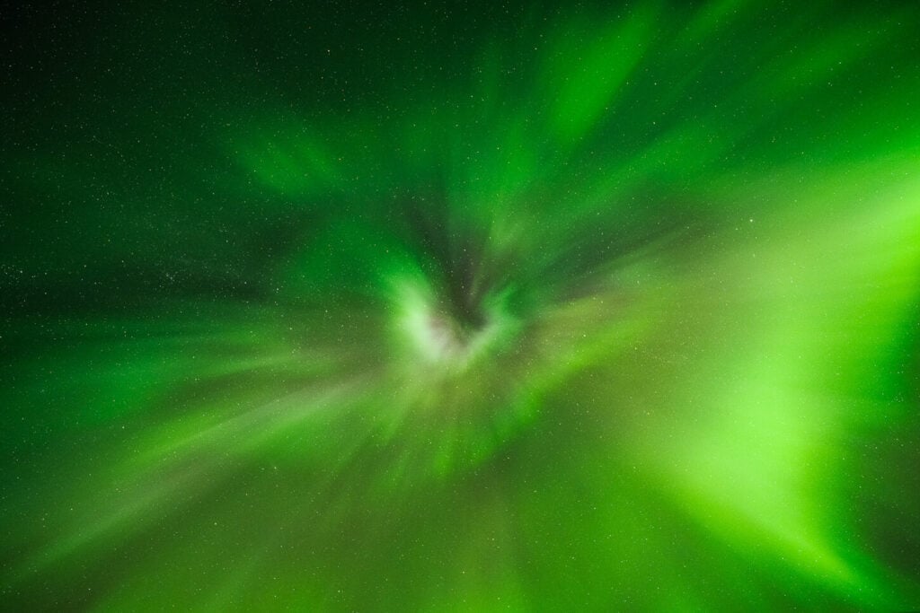 Overhead display of Northern lights.