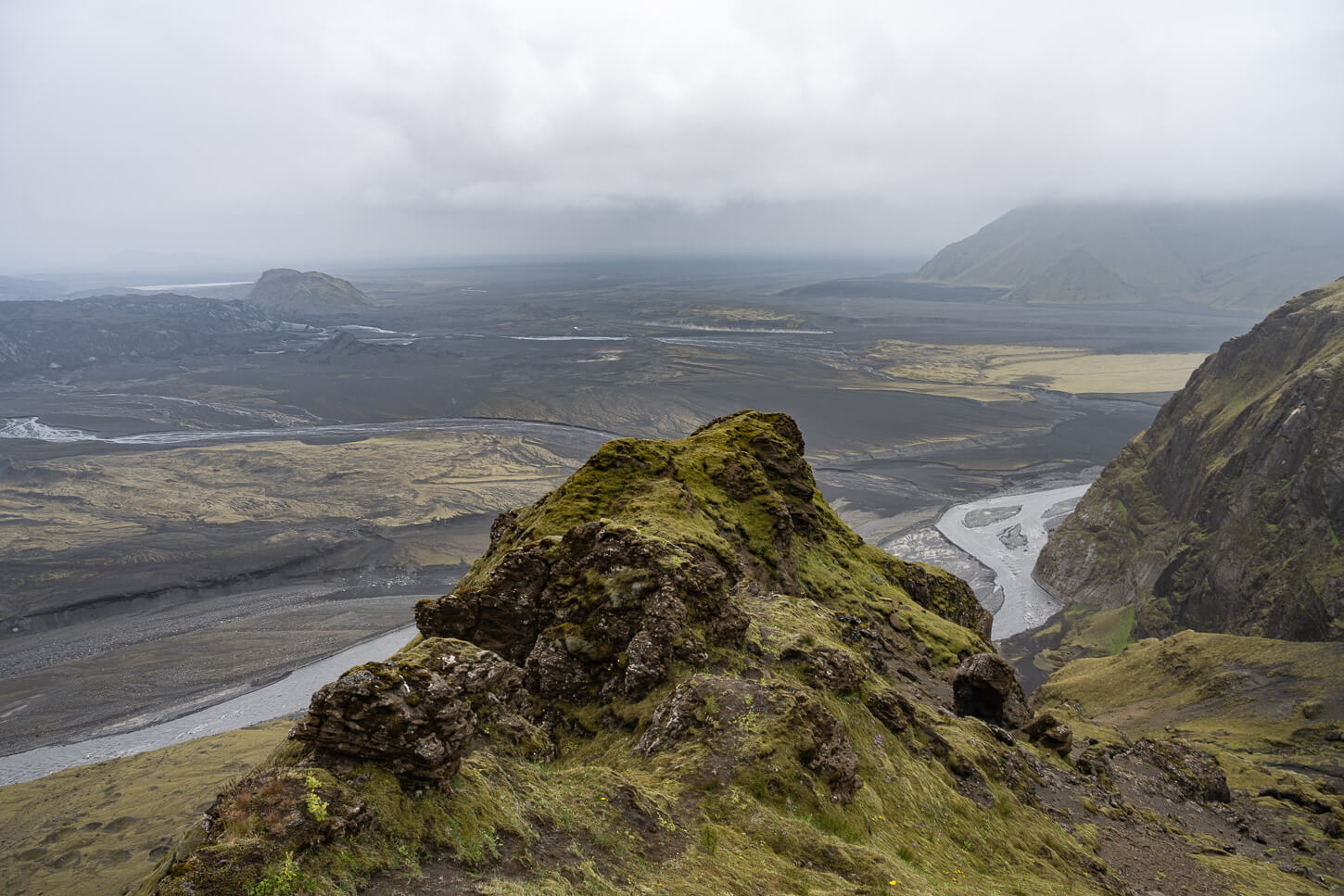 View of the outwashplain next to the Kötlujökull glacier near Thakgil.