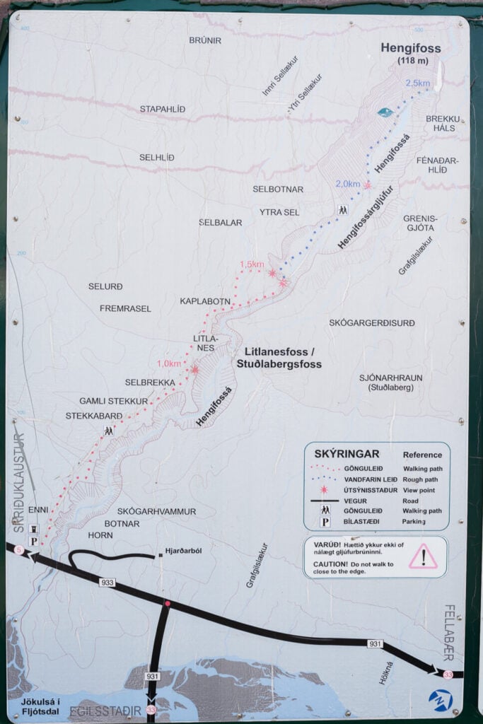 Hengifoss info board by the trailhead.