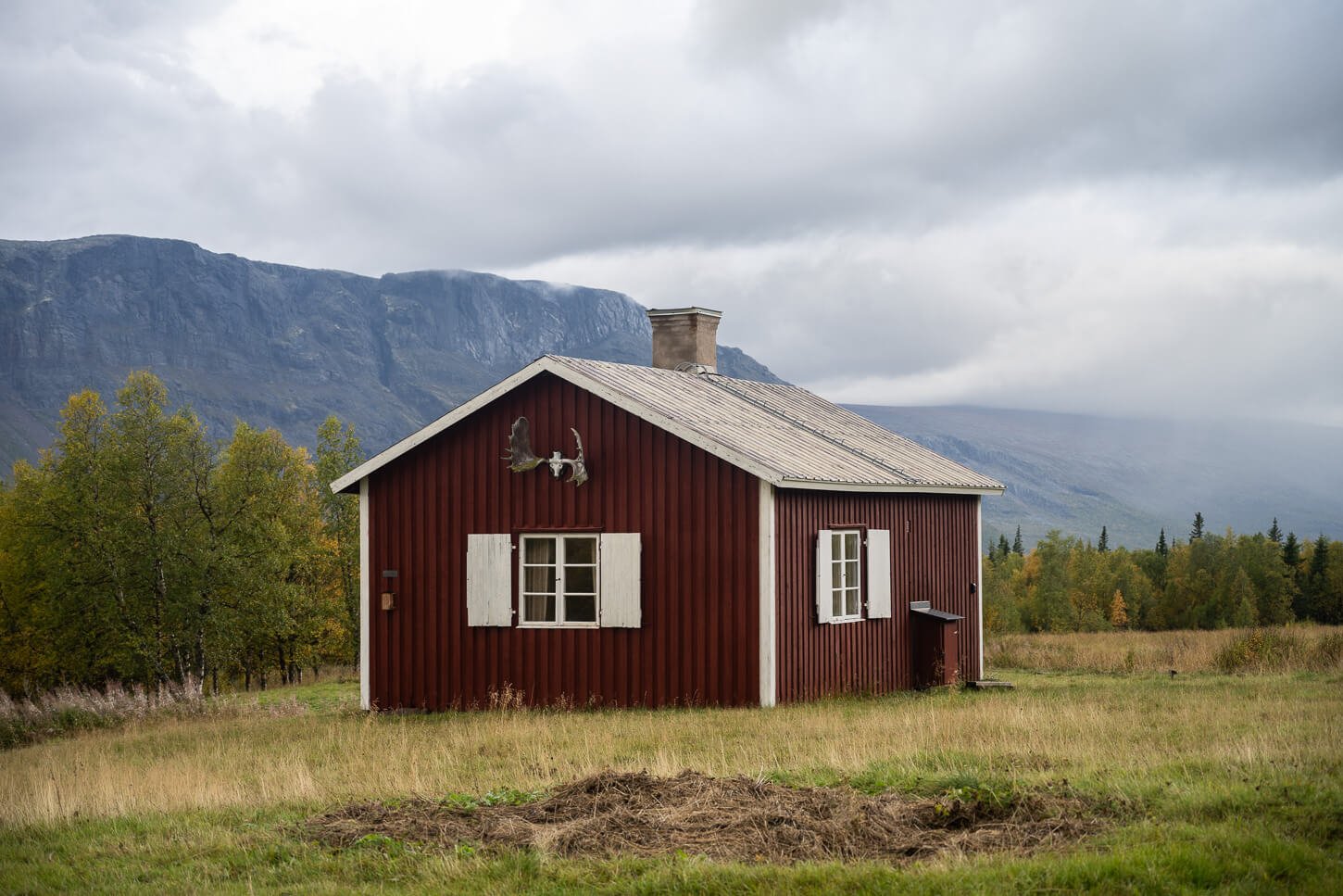 One of the Huts at the Aktse farm - the only "civilised" location along the trail.