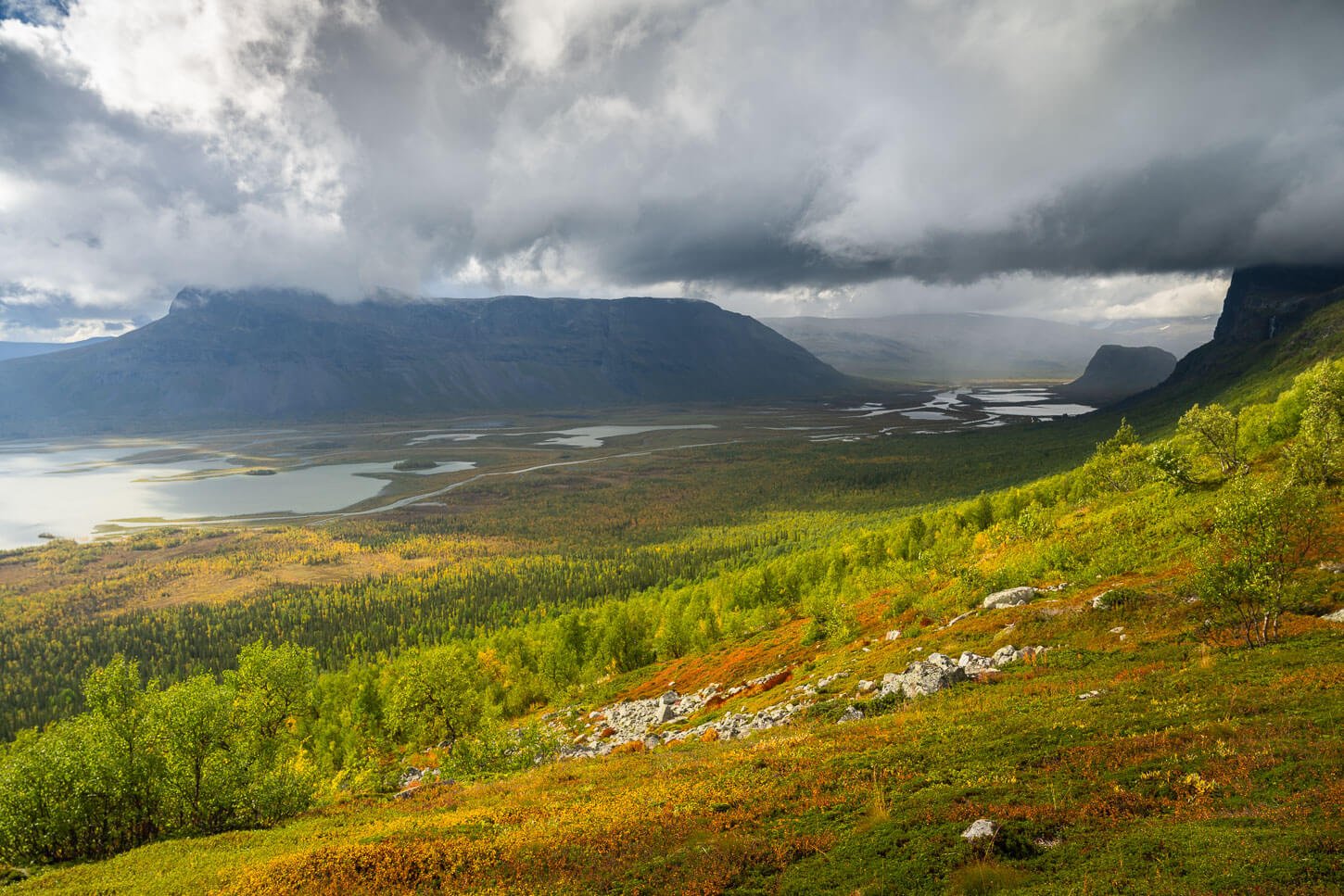 View from the trail during the hikr to Skierfe.