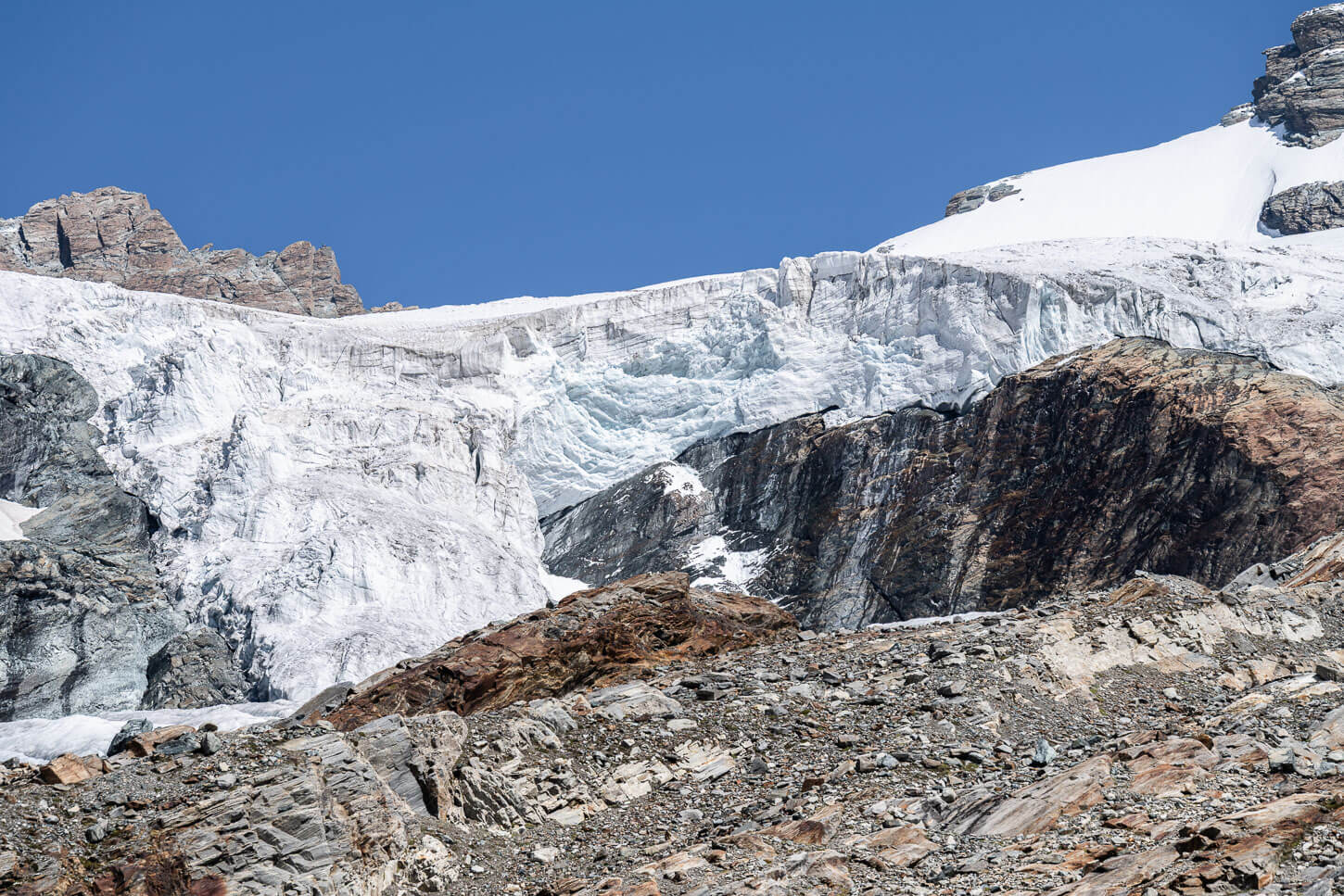 Glacier front above rifugio Mezzalama perched atop a cliff.