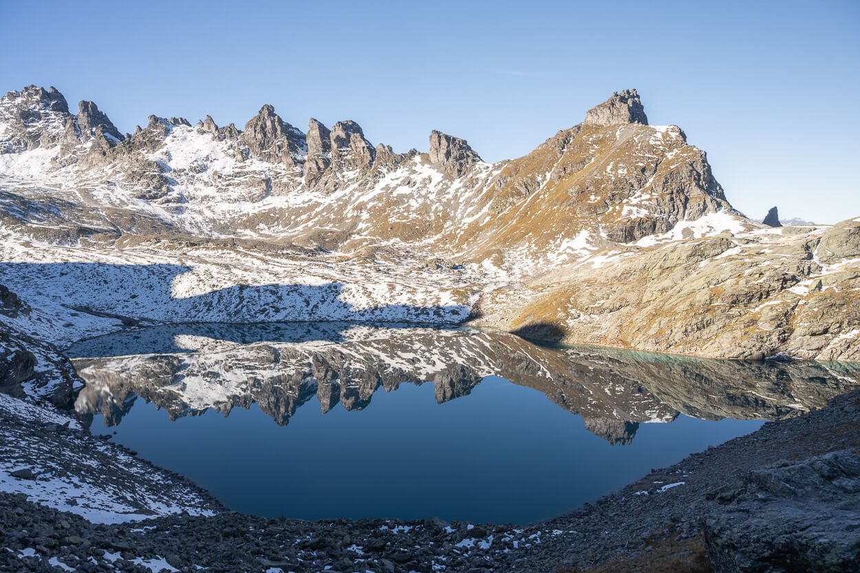 Mountains reflecting in Wildsee in October
