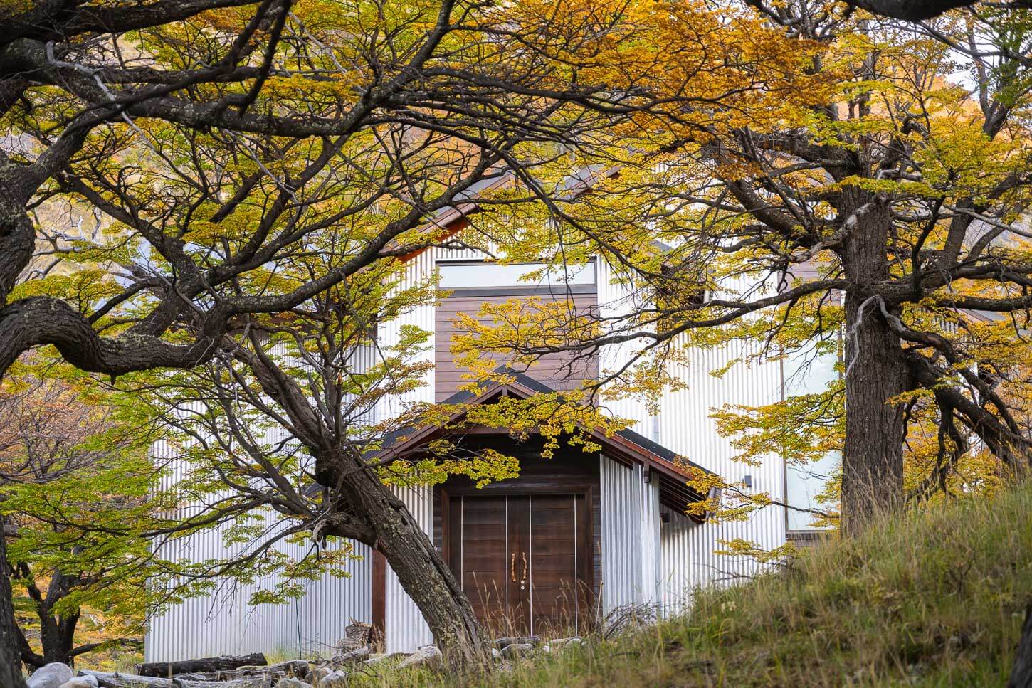 House in Los Huemules national Park in Argentian, beautifully designed in simple materials to fit with the environment.