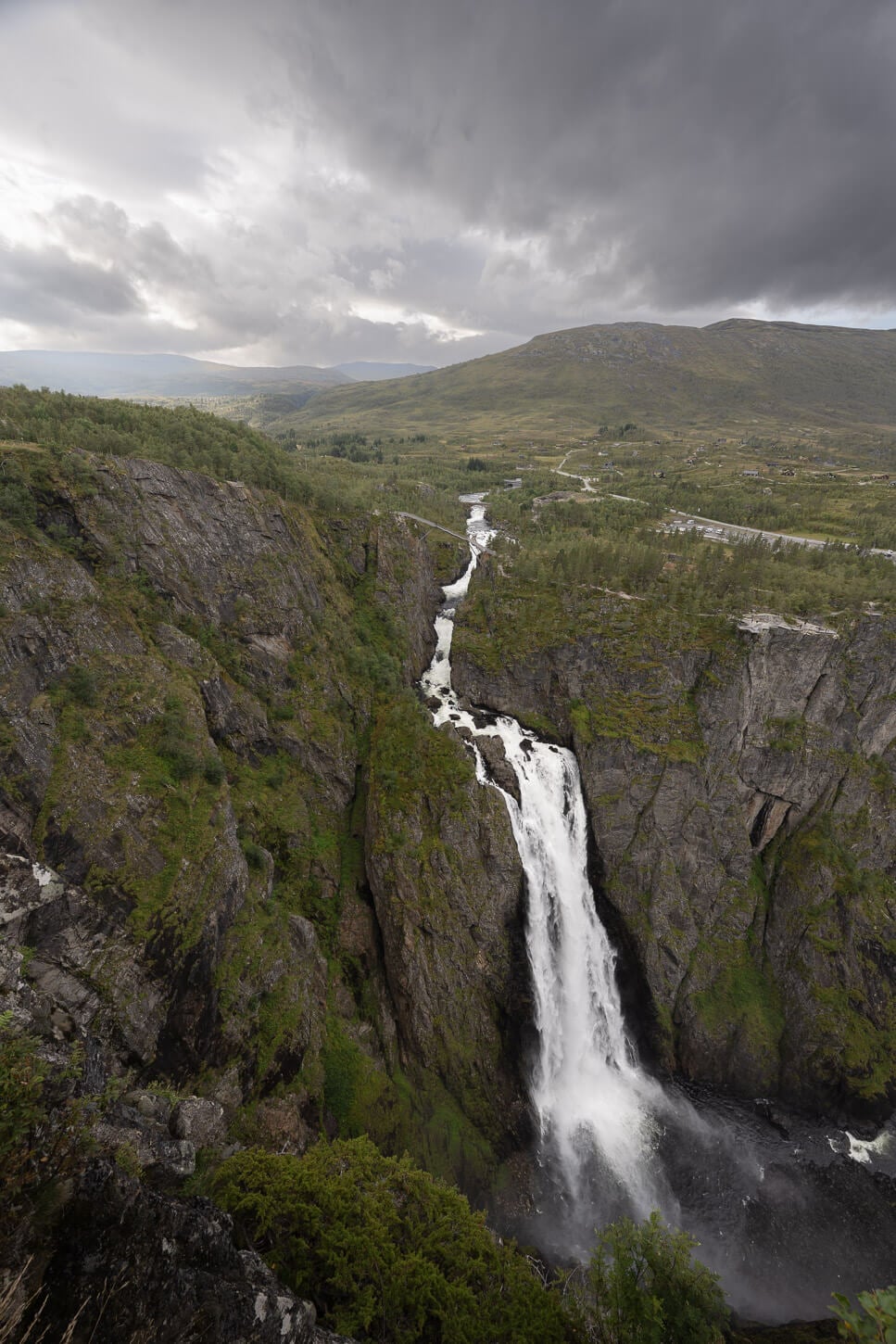 Vøringsfossen view from Nordre Utsiktspunkt, or northern obesrvation deck, the last viewpoint on this hike that offers a direct view of the waterfall from the opposite side.