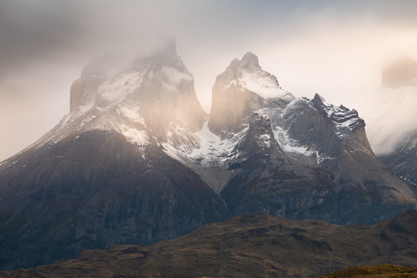 Dreamy light above the Cuernos in Torres del Paine