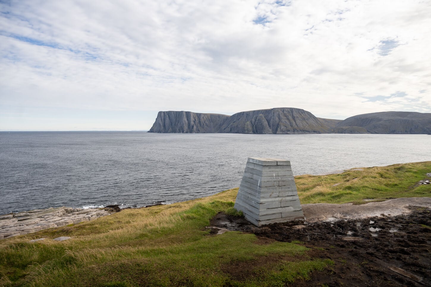 View of the Nordkapp plateau from Knivskjellodden
