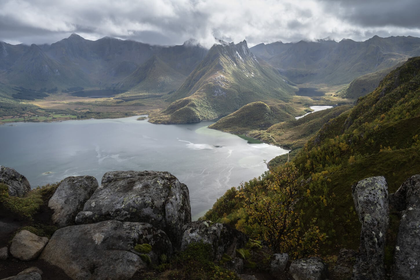 Photo of the dramatic landscape around Grunnførfjorden on a cloudy day