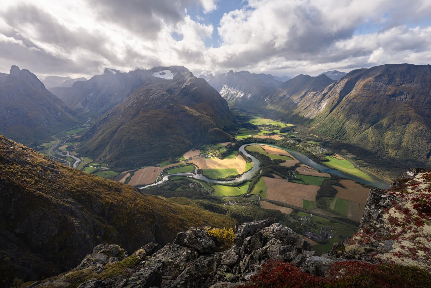 View of the landscape while hiking the Romsdalseggen trail from Vengedalen back to Åndalsnes